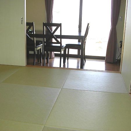 民泊コスモス Apartment Toyama Ngoại thất bức ảnh