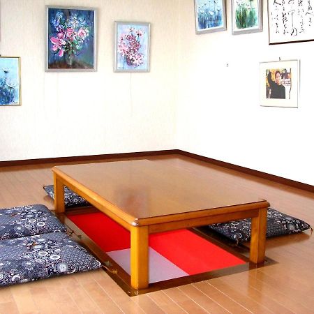 民泊コスモス Apartment Toyama Ngoại thất bức ảnh