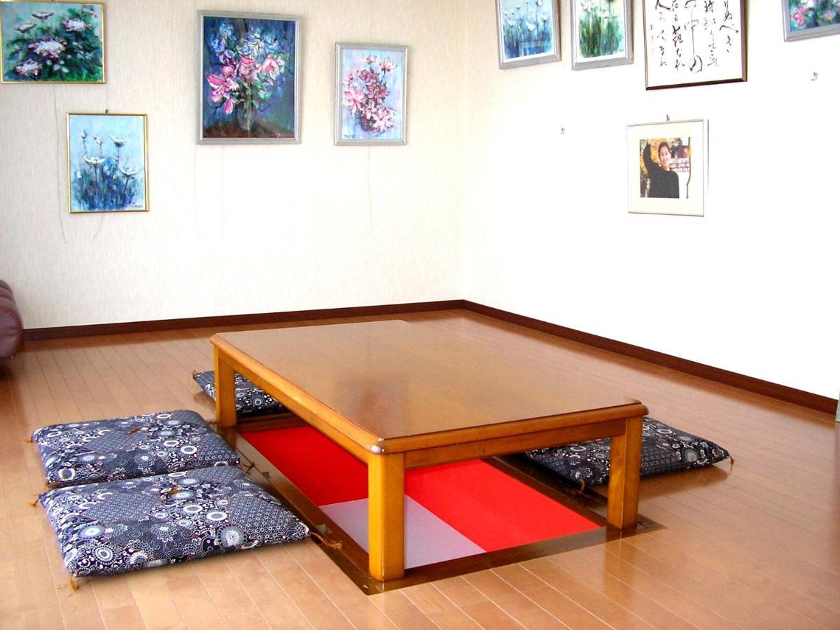 民泊コスモス Apartment Toyama Ngoại thất bức ảnh